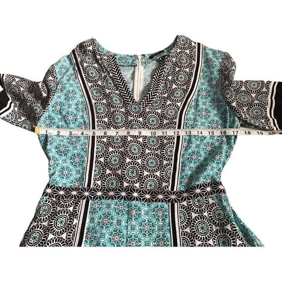 Ann Taylor Loft Romper Shorts Size Small Bell Sleeve Geometric Circle V-Neck - Picture 10 of 14